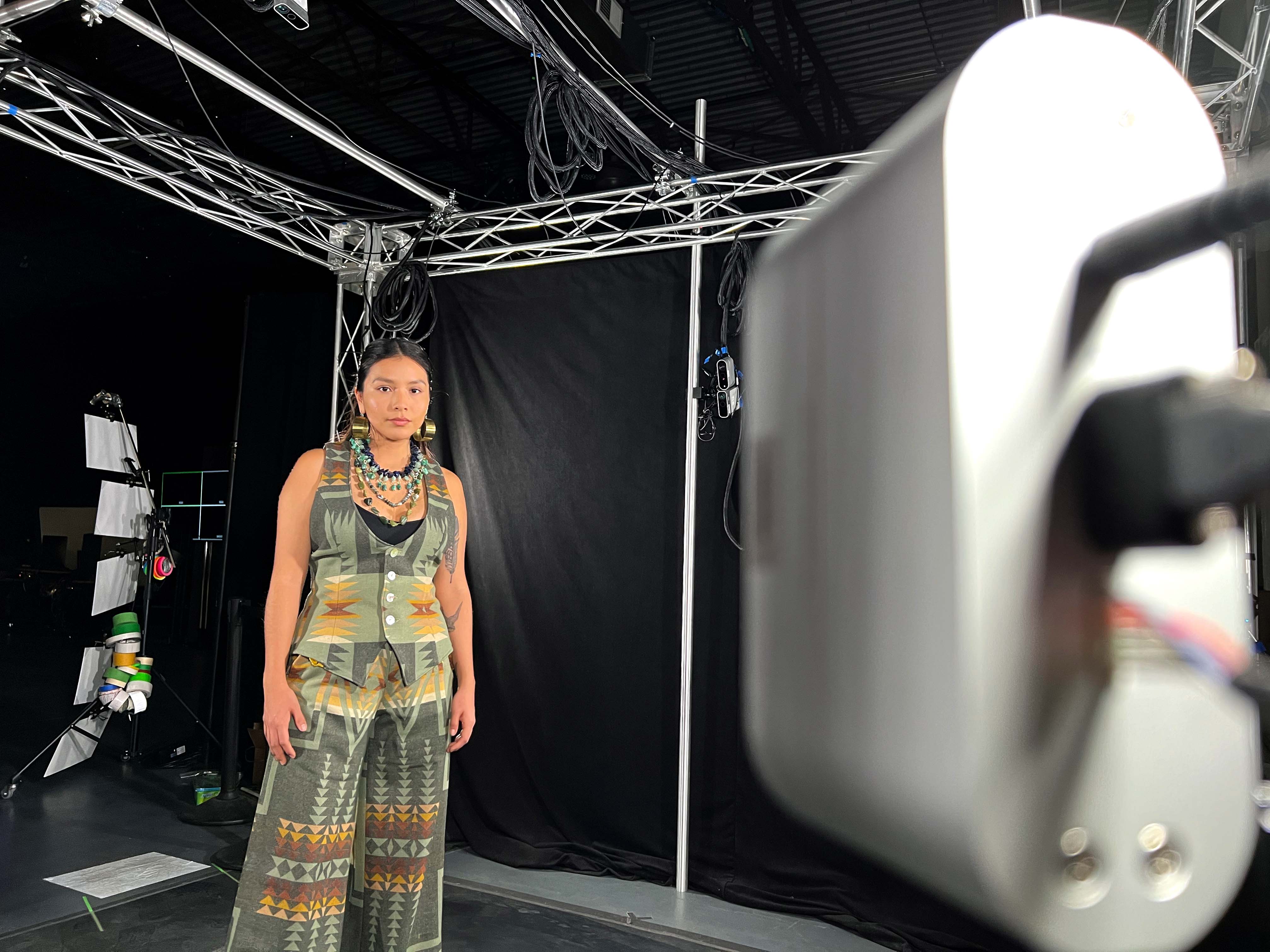 配備10臺(tái)Femto Bolt相機(jī)的Depthkit采集拍攝花絮 Diannah.jpg